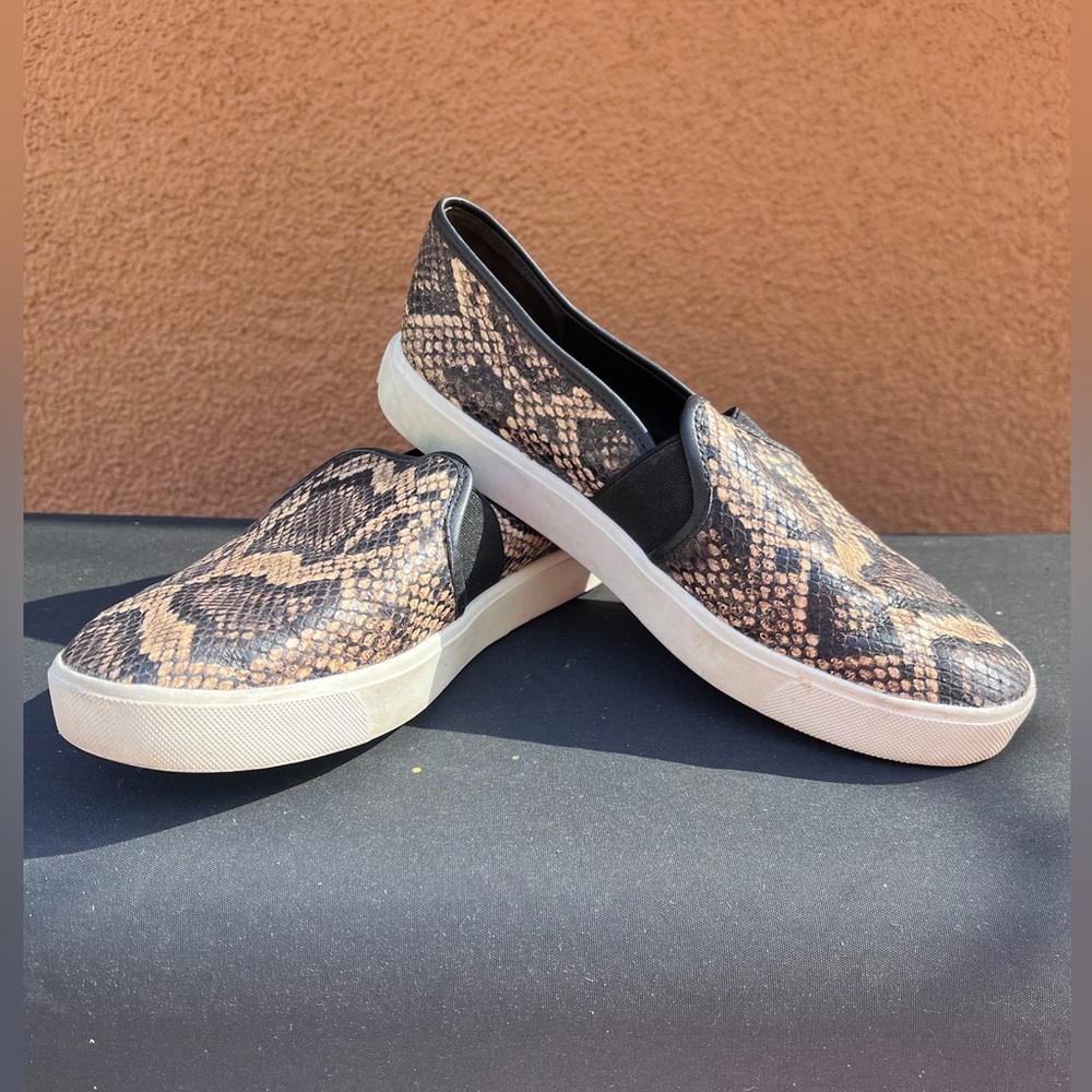 Vince "Blair" snakeskin pattern slip-on sneakers - size 7 - Picture 1 of 5